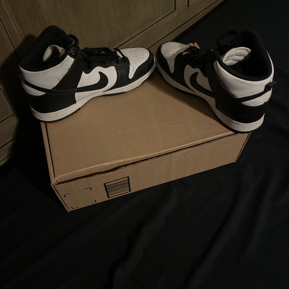 Nike Panda Dunks high tops size 10 MENS - Picture 7 of 7